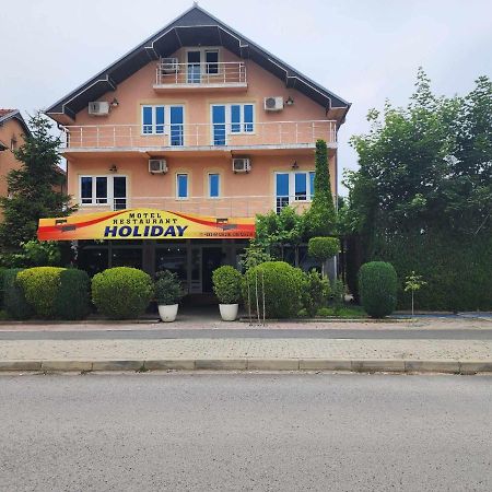 Holiday Ferizaj Kültér fotó