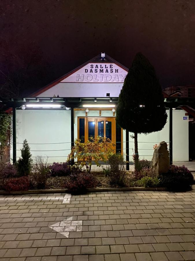 Holiday Ferizaj Kültér fotó