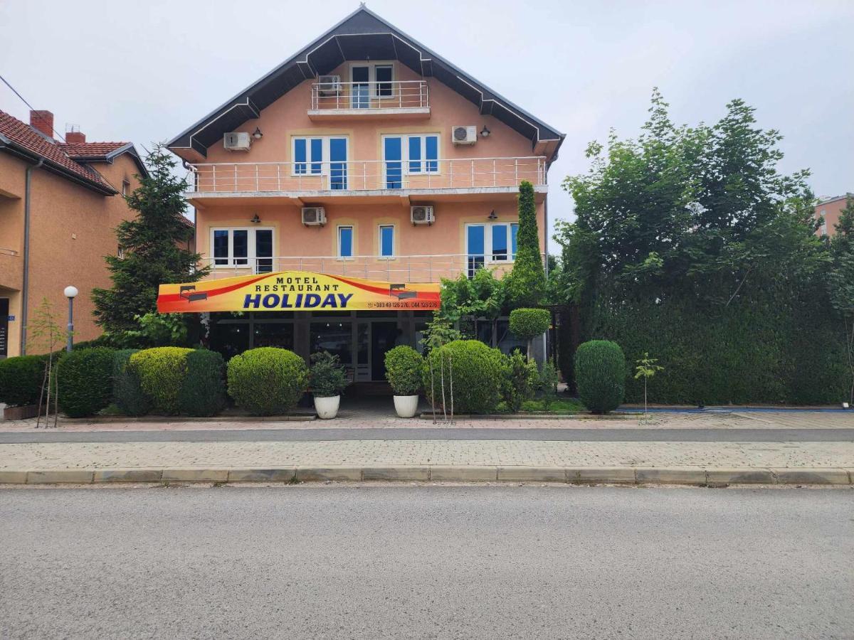 Holiday Ferizaj Kültér fotó