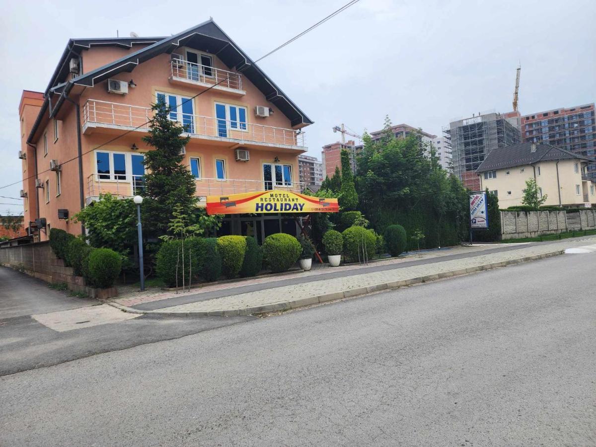 Holiday Ferizaj Kültér fotó